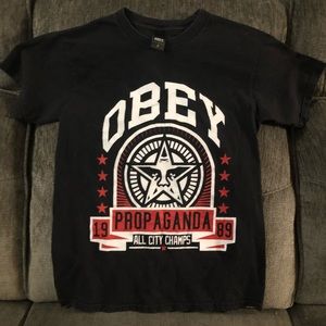 Black obey propaganda graphic T